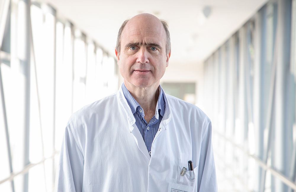 Dr. Christian Gross Dr. Christian Gross